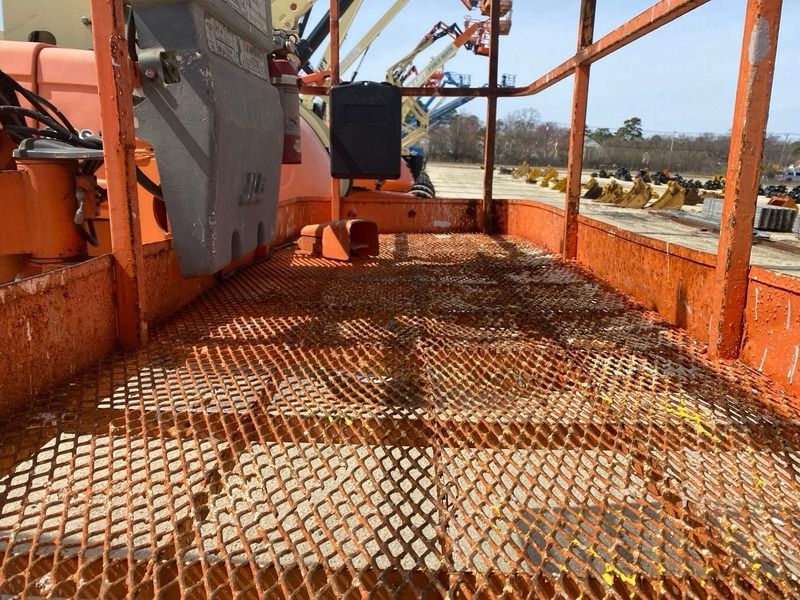 Sold - Telescopic Boom Lift - View 3